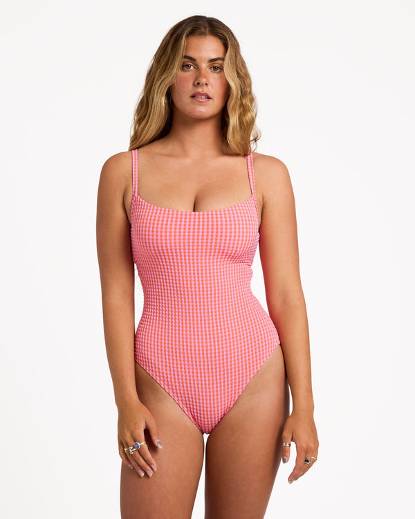Womens Mini Wave Check Mia DD One Piece Swimsuit