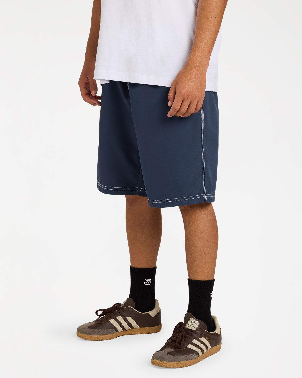 Mens Throw 22 Inch Boardshorts